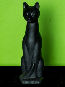 Black cat statue